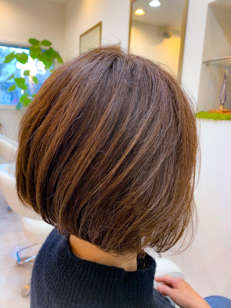 エクラカバーモデル富岡佳子さんの髪型へスタイルチェンジ 浦安ヘアスタジオラピス